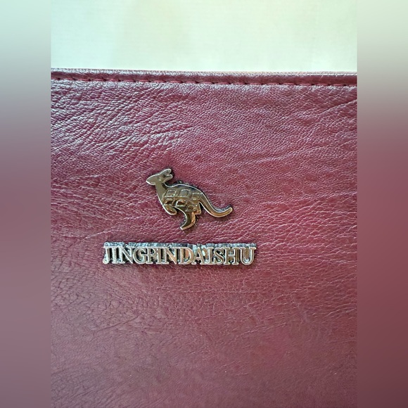 Jingpindaishu Burgundy Leather Crossbody Purse Multi-Compartment Slightly Used - Picture 3 of 11